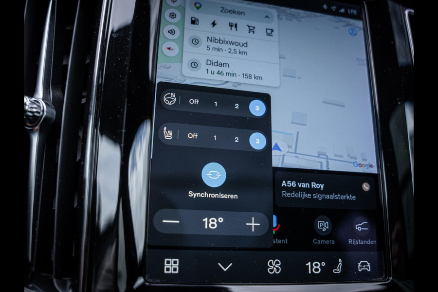 Volvo XC60 2.0 T6 Plug-in hybrid AWD Plus Dark - Long Range l Pano l Trekhaak l 360cam