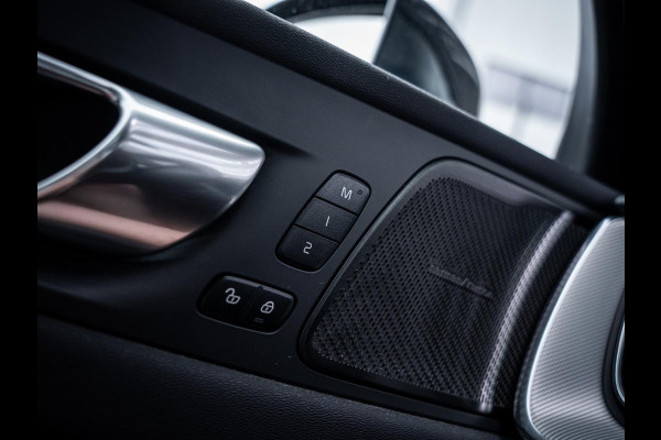 Volvo XC60 2.0 T6 Plug-in hybrid AWD Plus Dark - Long Range l Pano l Trekhaak l 360cam