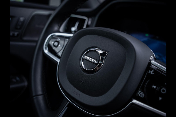 Volvo XC60 2.0 T6 Plug-in hybrid AWD Plus Dark - Long Range l Pano l Trekhaak l 360cam