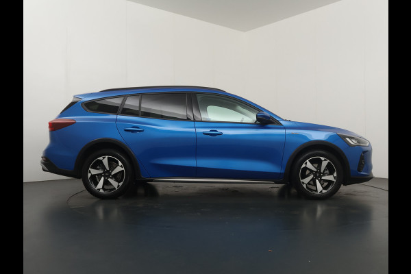 Ford FOCUS Wagon 1.0 EcoBoost Hybrid Active X - Trekhaak - All-Season banden - Camera - AppleCarplay - Android Auto - Virena Zekerheidspakket 895,-