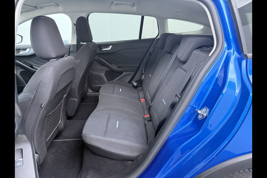 Ford FOCUS Wagon 1.0 EcoBoost Hybrid Active X - Trekhaak - All-Season banden - Camera - AppleCarplay - Android Auto - Virena Zekerheidspakket 895,-