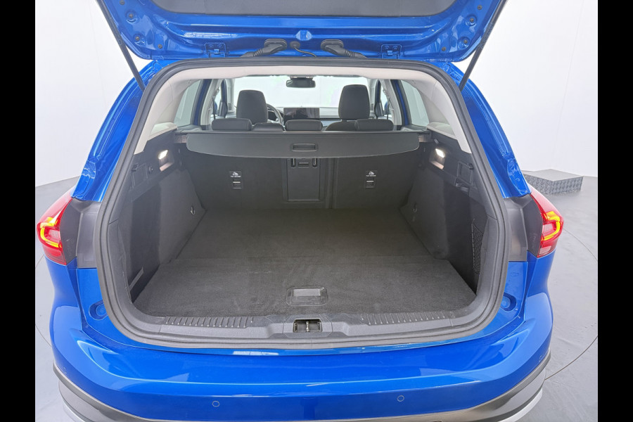 Ford FOCUS Wagon 1.0 EcoBoost Hybrid Active X - Trekhaak - All-Season banden - Camera - AppleCarplay - Android Auto - Virena Zekerheidspakket 895,-
