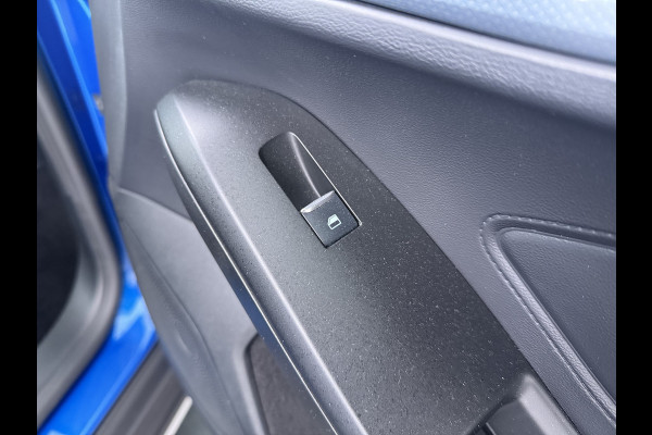 Ford FOCUS Wagon 1.0 EcoBoost Hybrid Active X - Trekhaak - All-Season banden - Camera - AppleCarplay - Android Auto - Virena Zekerheidspakket 895,-