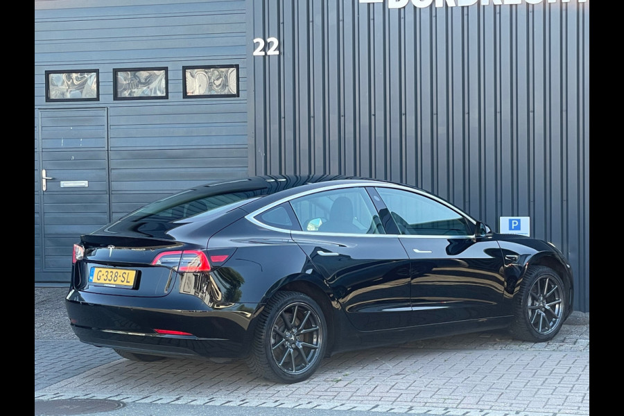 Tesla Model 3 Standard RWD Plus 60 kWh