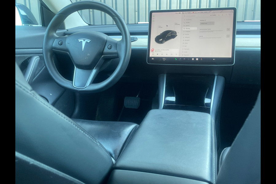 Tesla Model 3 Standard RWD Plus 60 kWh