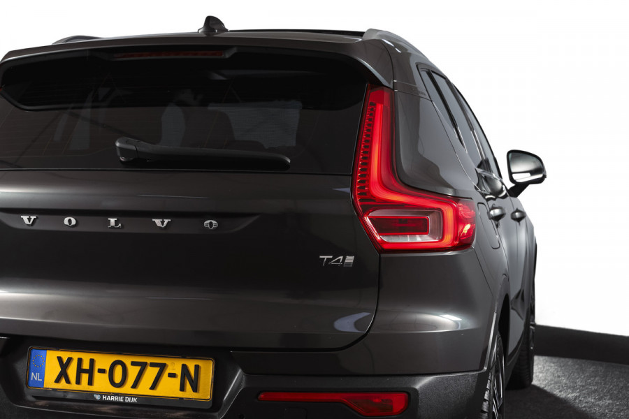 Volvo XC40 2.0 T4 190 PK Inscription Orig. NL | S/K-Panodak | Dig. Cockpit | Cruise | Winterpakket | Camera | NAV+App. Connect | ECC | Elek. Klep | Trekhaak | LM 19" |