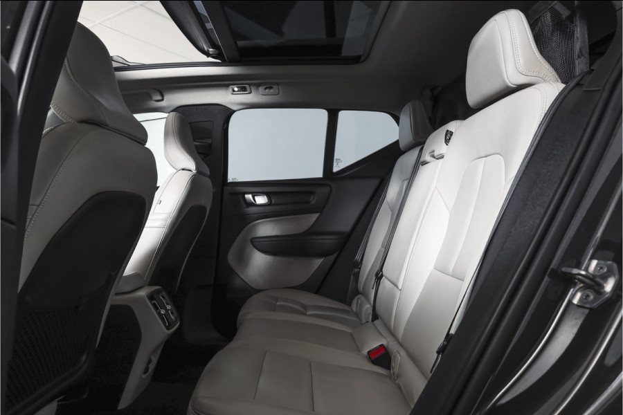 Volvo XC40 2.0 T4 190 PK Inscription Orig. NL | S/K-Panodak | Dig. Cockpit | Cruise | Winterpakket | Camera | NAV+App. Connect | ECC | Elek. Klep | Trekhaak | LM 19" |