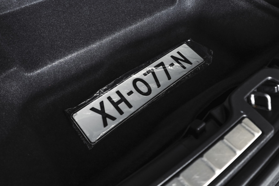 Volvo XC40 2.0 T4 190 PK Inscription Orig. NL | S/K-Panodak | Dig. Cockpit | Cruise | Winterpakket | Camera | NAV+App. Connect | ECC | Elek. Klep | Trekhaak | LM 19" |