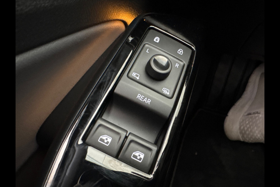 Volkswagen ID.4 Pure 52 kWh 150pk NAVI/CARPLAY/IQ.LIGHT