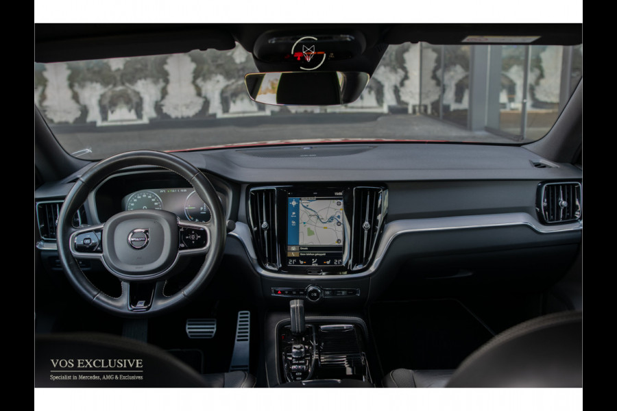 Volvo S60 2.0 T6 AWD Twin Engine R-Design Harman-Kardon|ACC|Keyless|18"|Verw-sportstoelen|Camera|Aut8