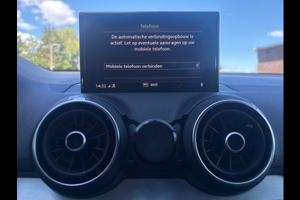 Audi Q2 35 TFSI 150PK S-LINE EDITION NAVI/PDC/HALF-LEDER
