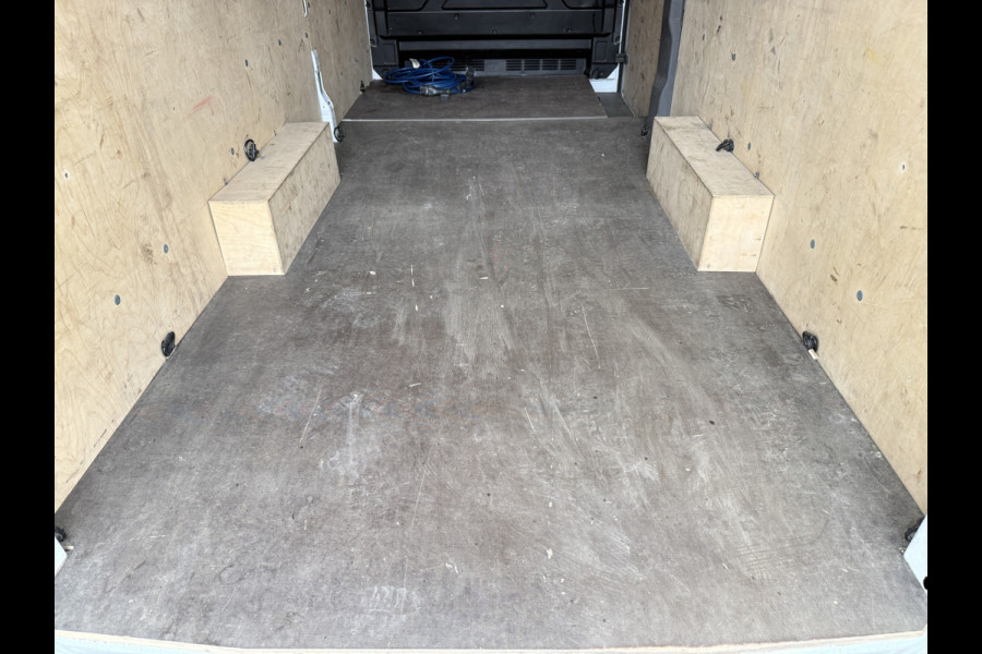 Ford E-Transit 68kWh L4H3 316km WLTP BEV Snelladen Carplay Climate control 360° camera Parkeersensoren v+a Stoelverwarming
