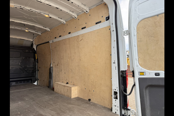 Ford E-Transit 68kWh L4H3 316km WLTP BEV Snelladen Carplay Climate control 360° camera Parkeersensoren v+a Stoelverwarming