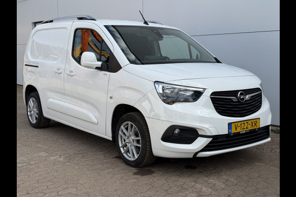 Opel Combo 1.5D 130PK Automaat L1 Climate Control Cruise Control Carplay Parkeersensoren Achter Trekhaak Camera