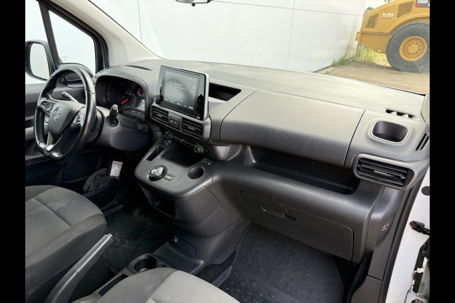 Opel Combo 1.5D 130PK Automaat L1 Climate Control Cruise Control Carplay Parkeersensoren Achter Trekhaak Camera