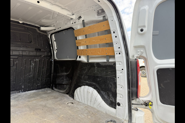 Opel Combo 1.5D 130PK Automaat L1 Climate Control Cruise Control Carplay Parkeersensoren Achter Trekhaak Camera