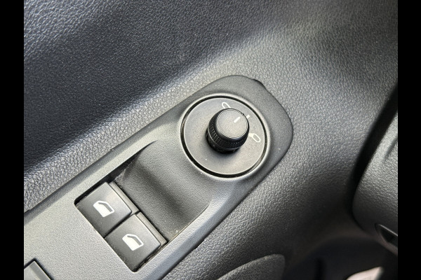 Opel Combo 1.5D 130PK Automaat L1 Climate Control Cruise Control Carplay Parkeersensoren Achter Trekhaak Camera