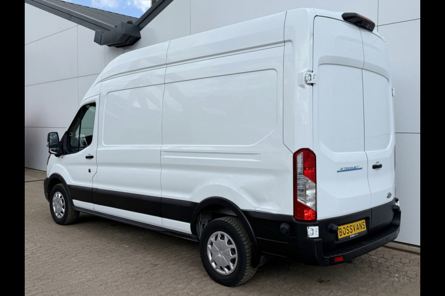 Ford E-Transit 68kWh 184PK L3H3 317km WLTP 98.5% (SOH) BEV Snelladen 360° Camera Climate Control Cruise Control Navigatie Carplay Parkeersensoren voor achter
