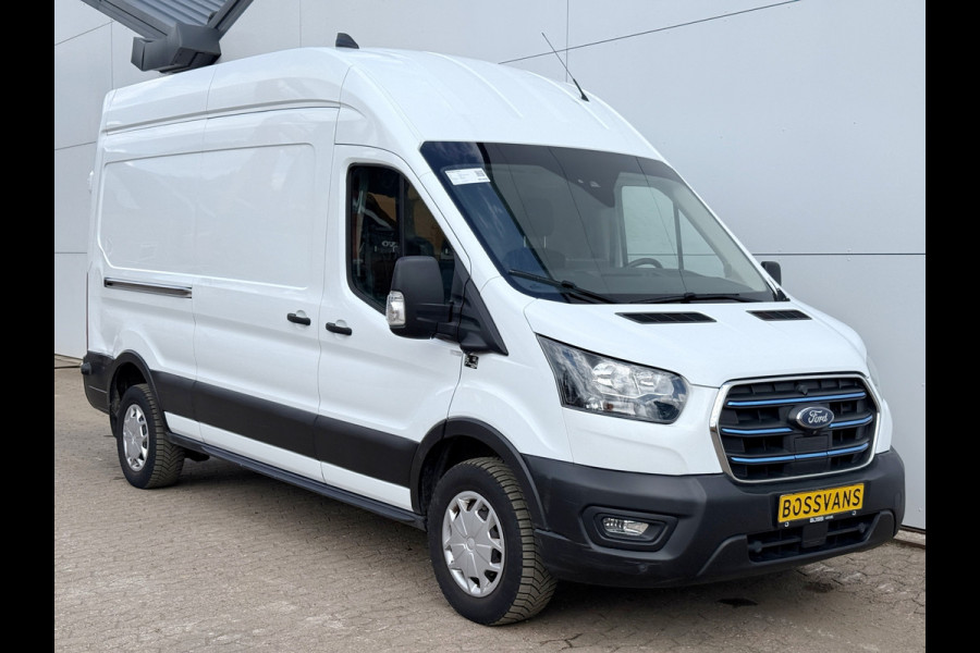 Ford E-Transit 68kWh 184PK L3H3 317km WLTP 98.5% (SOH) BEV Snelladen 360° Camera Climate Control Cruise Control Navigatie Carplay Parkeersensoren voor achter