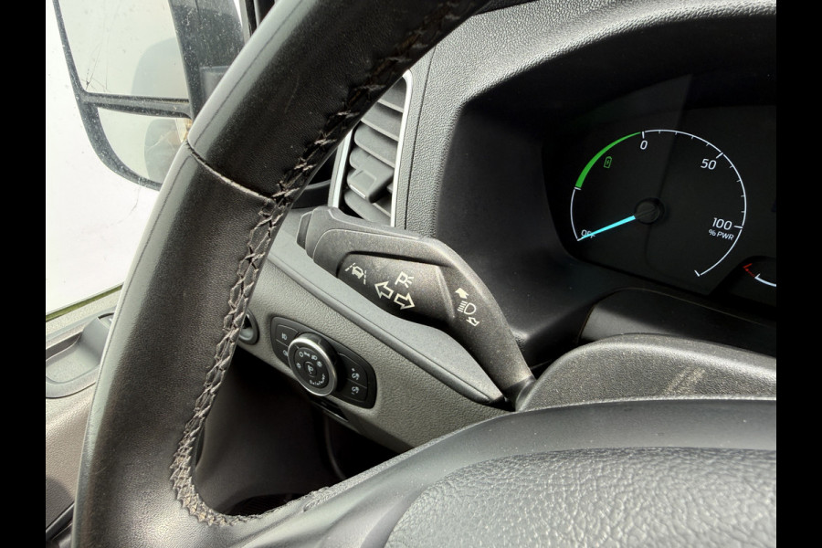 Ford E-Transit 68kWh 184PK L3H3 317km WLTP 98.5% (SOH) BEV Snelladen 360° Camera Climate Control Cruise Control Navigatie Carplay Parkeersensoren voor achter