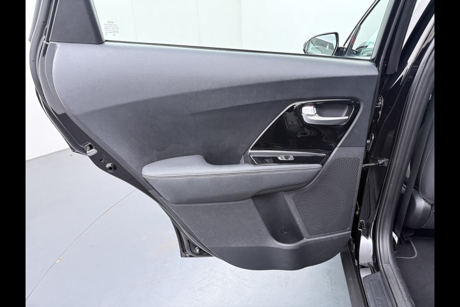 Kia Niro 1.6 GDi Hybrid DynamicLine - Navigatie - achteruitrijcamera -  Virena Zekerheidspakket 895 ,- BOVAG Garantie - Fabrieksgarantie T/M 2028