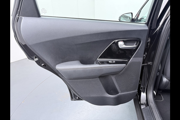 Kia Niro 1.6 GDi Hybrid DynamicLine - Navigatie - achteruitrijcamera -  Virena Zekerheidspakket 895 ,- BOVAG Garantie - Fabrieksgarantie T/M 2028