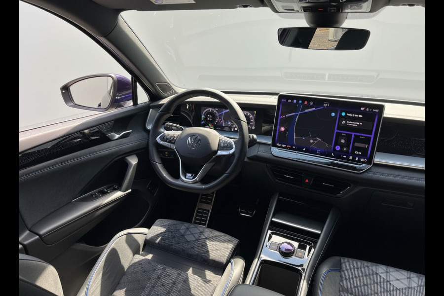 Volkswagen Tayron 1.5 eHybrid DSG R-LINE SPORT 360° CAMERA/HARMAN-KARDON/TREKHAAK