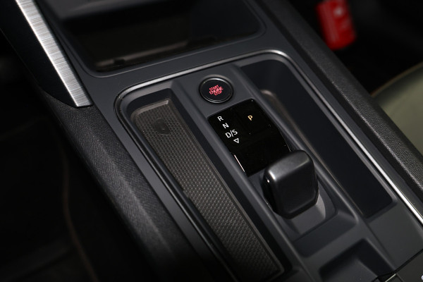 CUPRA Formentor 1.4 e-Hybrid Adrenaline AVM CARPLAY NAVI PANO MEMORY VIRTUAL CAMERA SFEER "23
