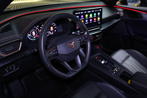 CUPRA Formentor 1.4 e-Hybrid Adrenaline AVM CARPLAY NAVI PANO MEMORY VIRTUAL CAMERA SFEER "23