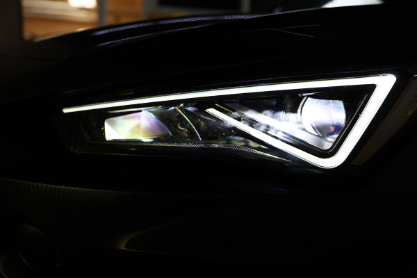 CUPRA Formentor 1.4 e-Hybrid Adrenaline AVM CARPLAY NAVI PANO MEMORY VIRTUAL CAMERA SFEER "23