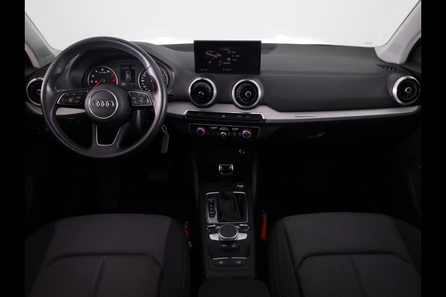 Audi Q2 35 TFSI Business Edition 150pk | Climatronic | Apple Carplay/Android Auto | Cuise control | LED koplampen | Lichtmetalen velgen 17" | Navigatiesysteem full map