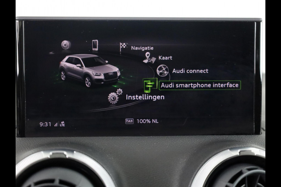 Audi Q2 35 TFSI Business Edition 150pk | Climatronic | Apple Carplay/Android Auto | Cuise control | LED koplampen | Lichtmetalen velgen 17" | Navigatiesysteem full map