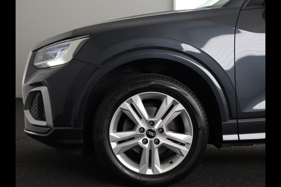 Audi Q2 35 TFSI Business Edition 150pk | Climatronic | Apple Carplay/Android Auto | Cuise control | LED koplampen | Lichtmetalen velgen 17" | Navigatiesysteem full map