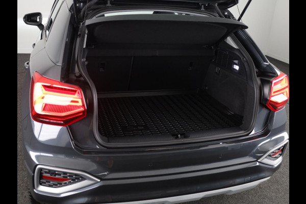 Audi Q2 35 TFSI Business Edition 150pk | Climatronic | Apple Carplay/Android Auto | Cuise control | LED koplampen | Lichtmetalen velgen 17" | Navigatiesysteem full map