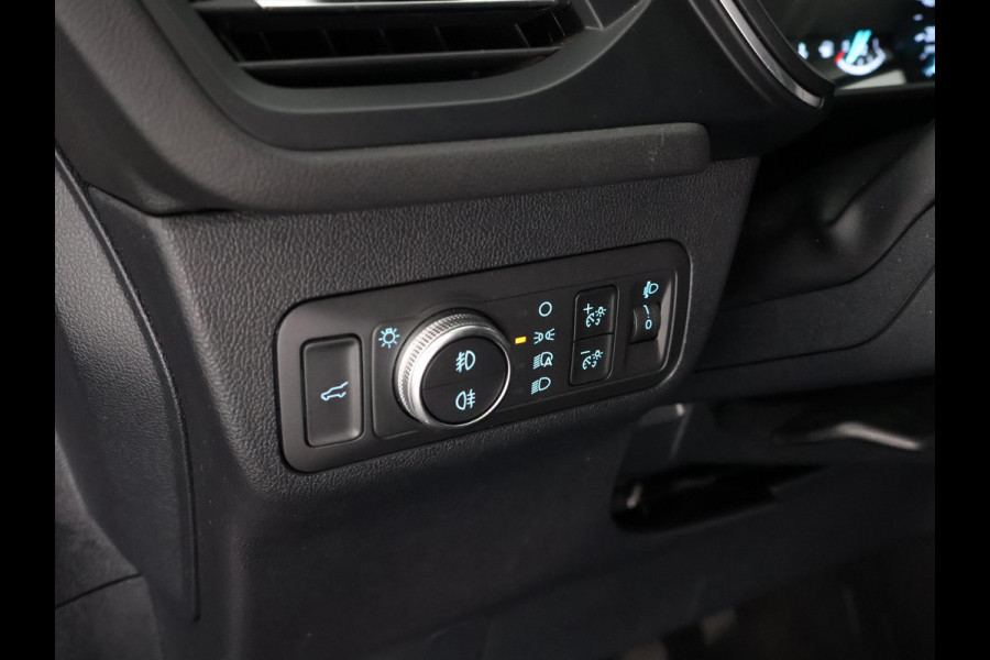 Ford Kuga 1.5 EcoBoost Titanium | Stuur-& Stoelverwarming | Navigatie | Trekhaak | Camera | Climate Control |