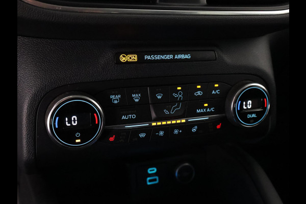 Ford Kuga 1.5 EcoBoost Titanium | Stuur-& Stoelverwarming | Navigatie | Trekhaak | Camera | Climate Control |