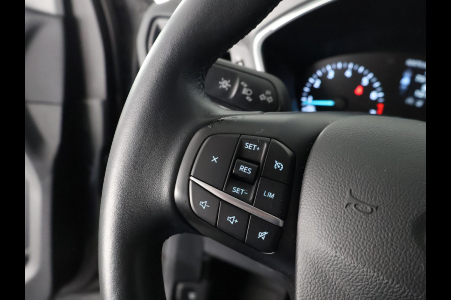 Ford Kuga 1.5 EcoBoost Titanium | Stuur-& Stoelverwarming | Navigatie | Trekhaak | Camera | Climate Control |