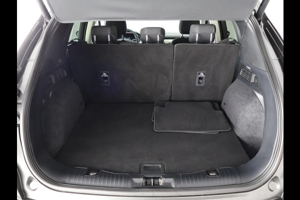 Ford Kuga 1.5 EcoBoost Titanium | Stuur-& Stoelverwarming | Navigatie | Trekhaak | Camera | Climate Control |