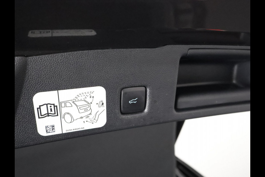 Ford Kuga 1.5 EcoBoost Titanium | Stuur-& Stoelverwarming | Navigatie | Trekhaak | Camera | Climate Control |