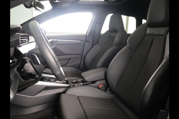 Audi A3 Sportback 30 TFSI S edition 116 pk S-tronic | Verlengde garantie | Navigatie | Panoramadak | Parkeersensoren (Park assist) | Achteruitrijcamera | S-Line |