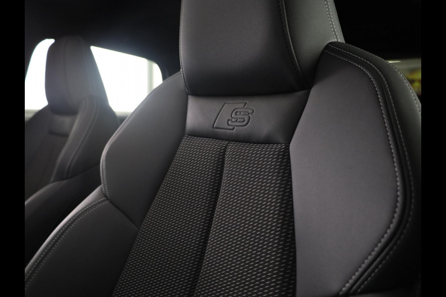 Audi A3 Sportback 30 TFSI S edition 116 pk S-tronic | Verlengde garantie | Navigatie | Panoramadak | Parkeersensoren (Park assist) | Achteruitrijcamera | S-Line |