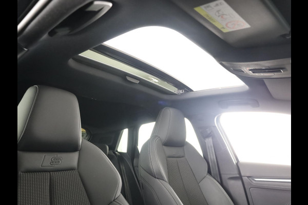 Audi A3 Sportback 30 TFSI S edition 116 pk S-tronic | Verlengde garantie | Navigatie | Panoramadak | Parkeersensoren (Park assist) | Achteruitrijcamera | S-Line |