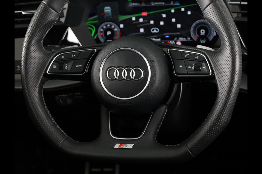 Audi A3 Sportback 30 TFSI S edition 116 pk S-tronic | Verlengde garantie | Navigatie | Panoramadak | Parkeersensoren (Park assist) | Achteruitrijcamera | S-Line |