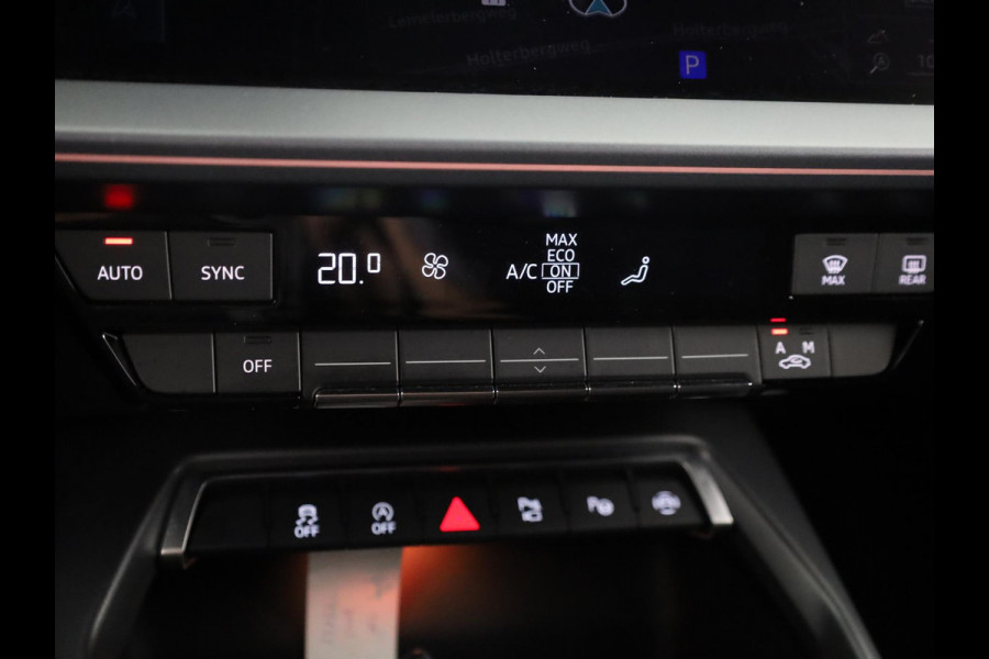 Audi A3 Sportback 30 TFSI S edition 116 pk S-tronic | Verlengde garantie | Navigatie | Panoramadak | Parkeersensoren (Park assist) | Achteruitrijcamera | S-Line |