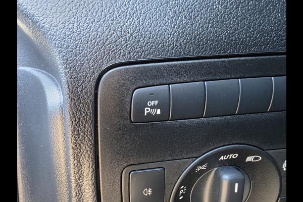 Mercedes-Benz eVito eVito 112 L2 Business Solution 60 kWh Achteruitrijcamera Airco  Stoelverwarming