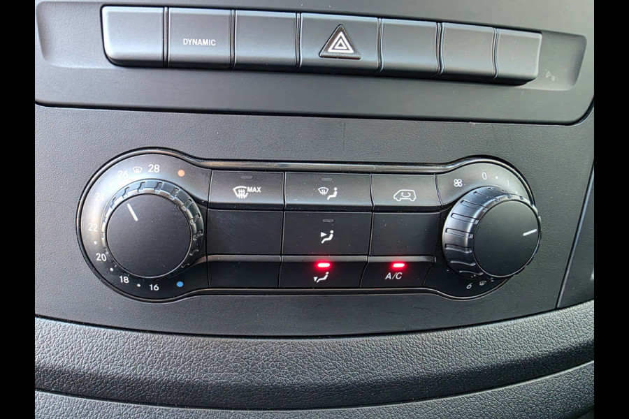 Mercedes-Benz eVito eVito 112 L2 Business Solution 60 kWh Achteruitrijcamera Airco  Stoelverwarming