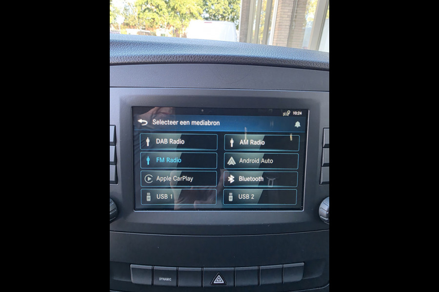 Mercedes-Benz eVito eVito 112 L2 Business Solution 60 kWh Achteruitrijcamera Airco  Stoelverwarming