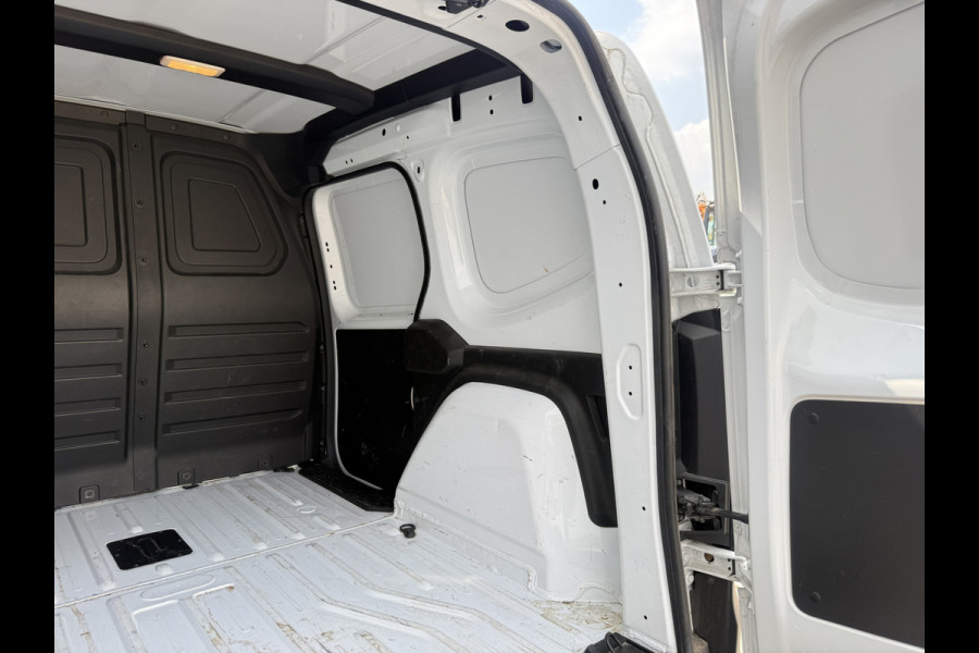Renault Kangoo E-Tech 45kWh 122PK L1 300km WLTP Climate Control Carplay Parkeersensoren 360° Snelladen