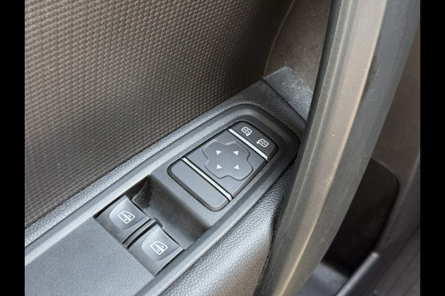 Renault Kangoo E-Tech 45kWh 122PK L1 300km WLTP Climate Control Carplay Parkeersensoren 360° Snelladen