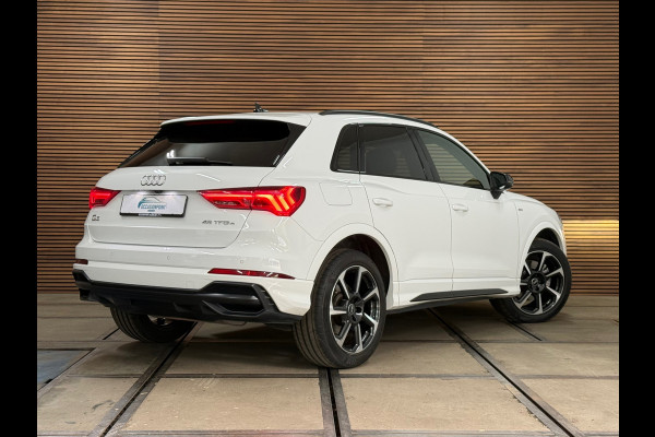 Audi Q3 45 TFSI e S line | 245 PK | Virtual Cockpit Plus | Camera | Black Optics | Leder | 2022